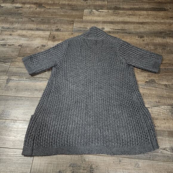 Banana Republic Gray short sleeve cardigan women's size Medium Pre-owned 2201 - Picture 5 of 6